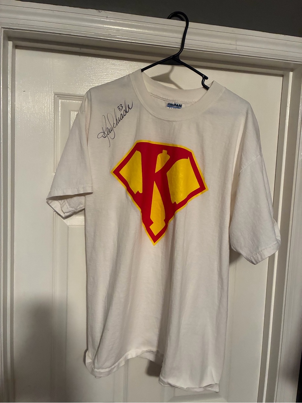 Vintage autographed Kenny Shrader t shirt